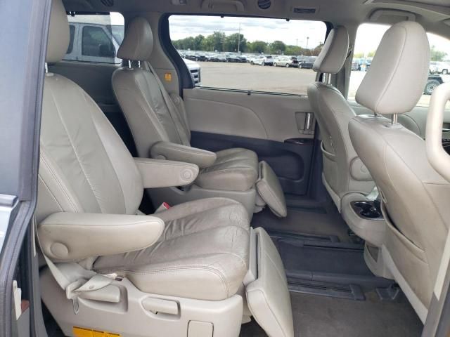 2012 Toyota Sienna XLE