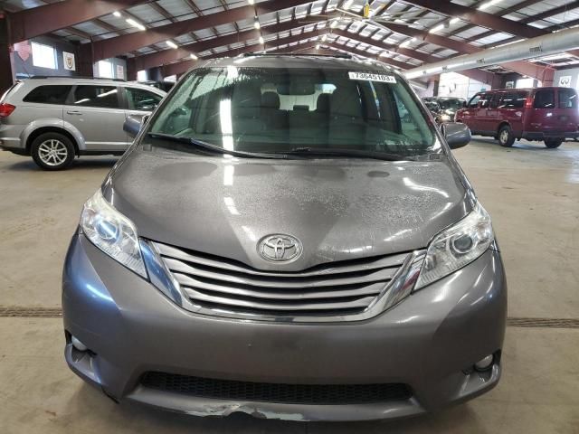 2017 Toyota Sienna XLE