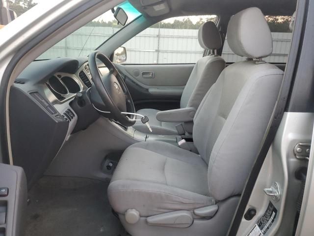 2004 Toyota Highlander Base