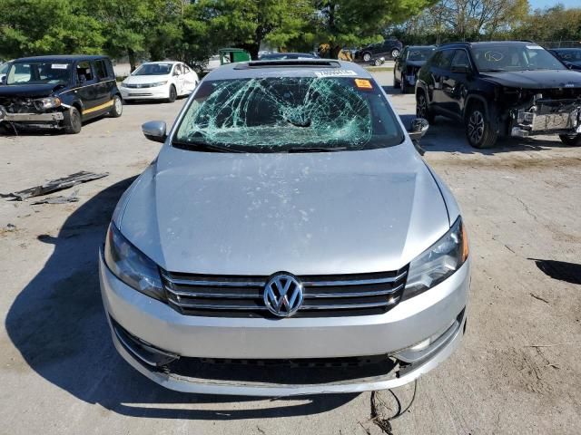 2013 Volkswagen Passat SEL