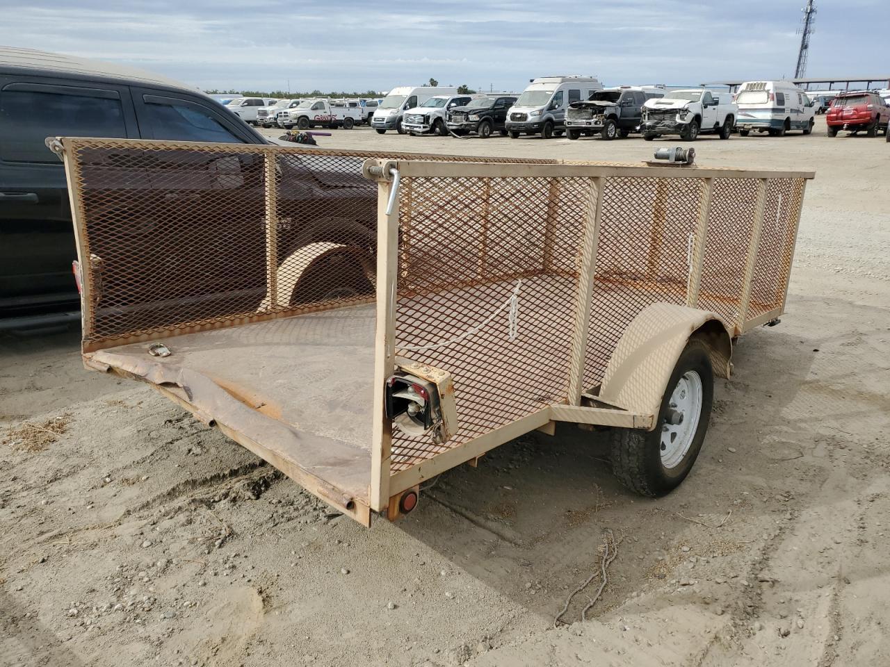 2000 Special Construction Trailer For Sale in Fresno, CA Lot 76137***