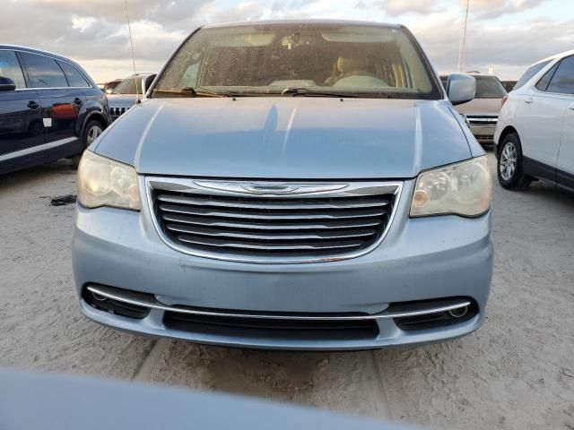 2013 Chrysler Town & Country Touring