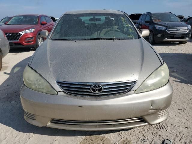 2005 Toyota Camry LE