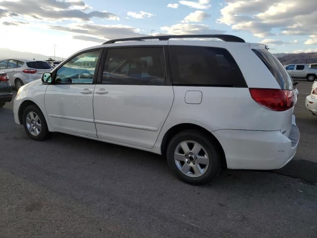 2006 Toyota Sienna CE