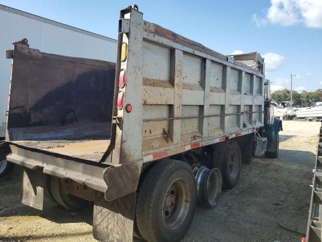 2002 Freightliner Conventional FLD120