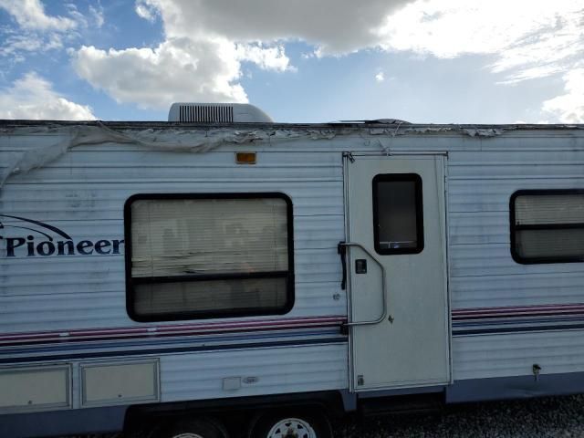 2005 Fleetwood Pioneer