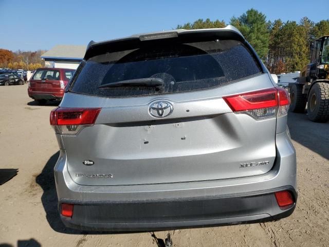 2018 Toyota Highlander SE