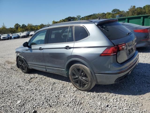 2022 Volkswagen Tiguan SE R-LINE Black