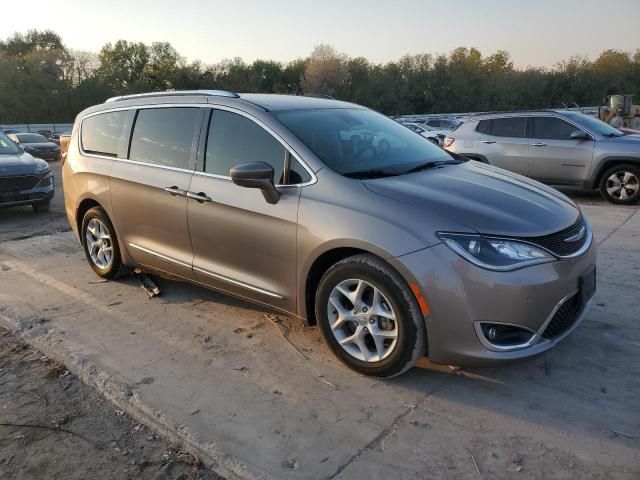 2017 Chrysler Pacifica Touring L Plus