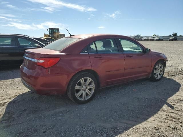 2013 Chrysler 200 Touring