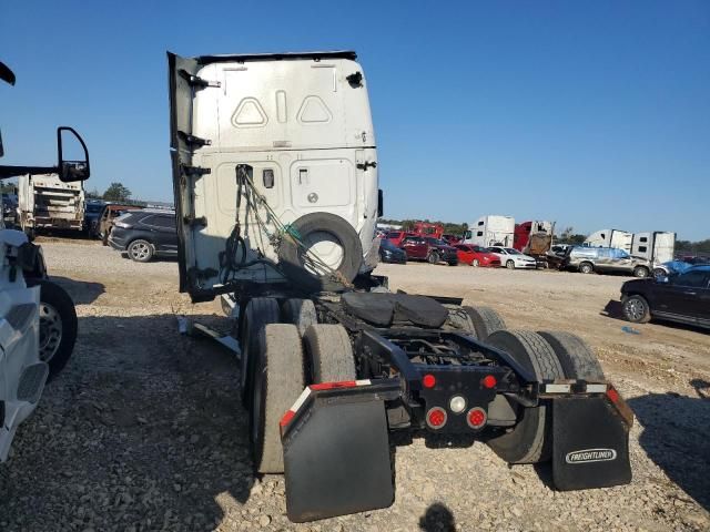 2017 Freightliner Cascadia 125