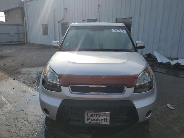 2010 KIA Soul +