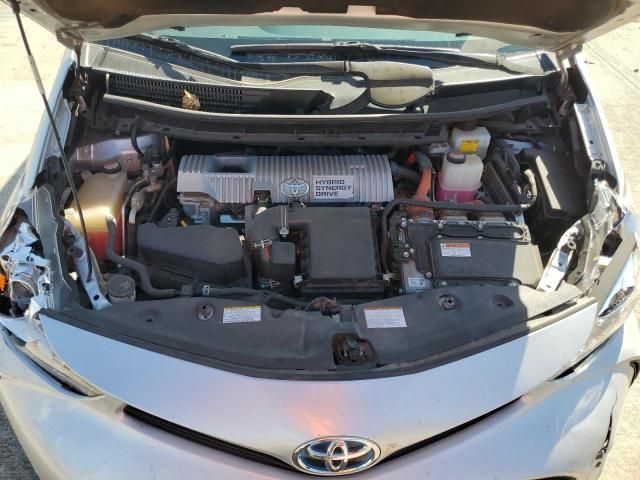 2017 Toyota Prius V