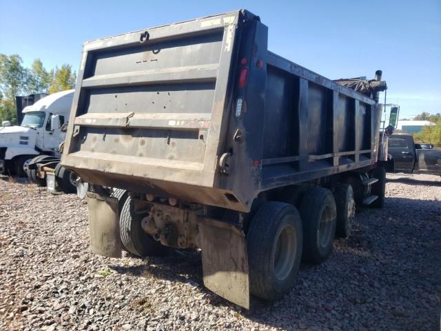 1994 Freightliner Conventional FLD120