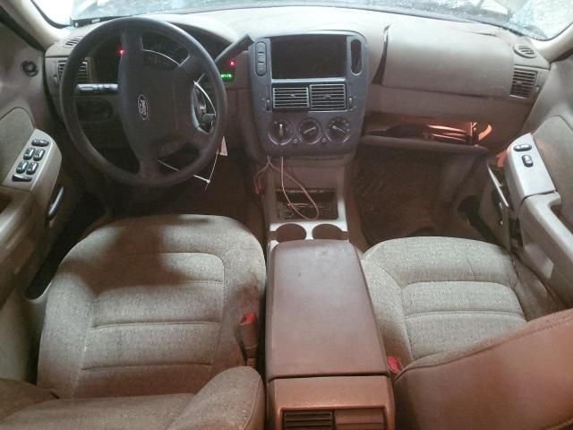 2004 Ford Explorer XLS