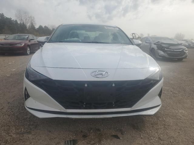 2021 Hyundai Elantra SE