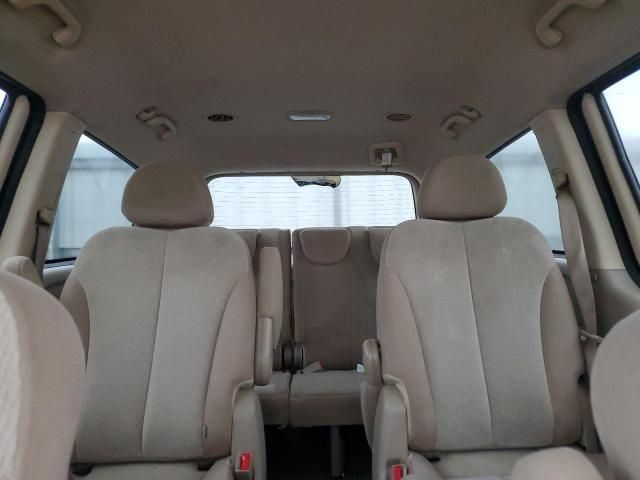 2011 KIA Sedona LX