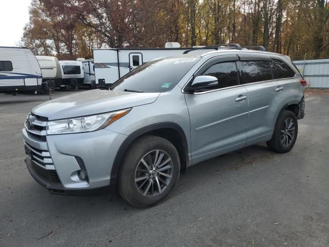 2018 Toyota Highlander SE