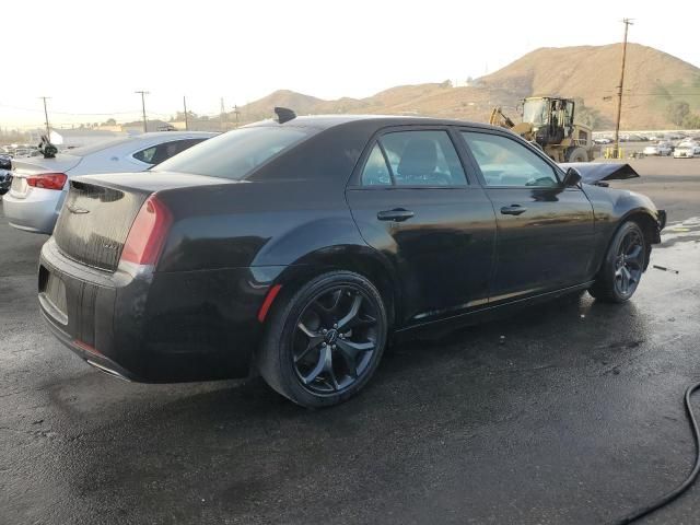 2022 Chrysler 300 Touring