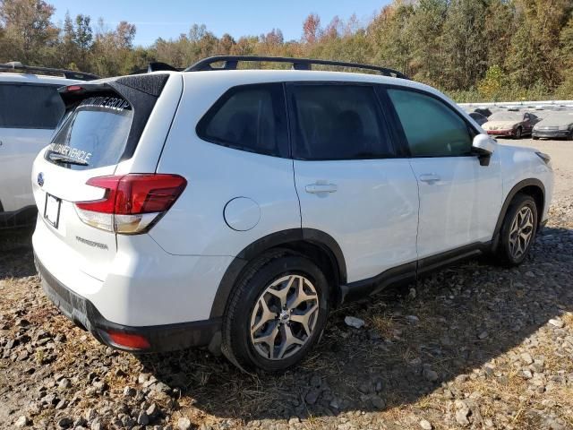 2024 Subaru Forester Premium