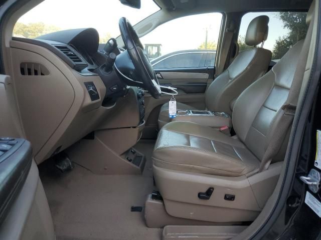 2012 Volkswagen Routan SEL