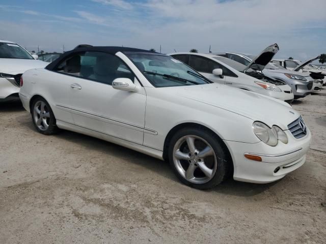 2005 Mercedes-Benz CLK 320