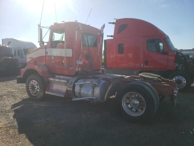 2013 Kenworth Construction T800