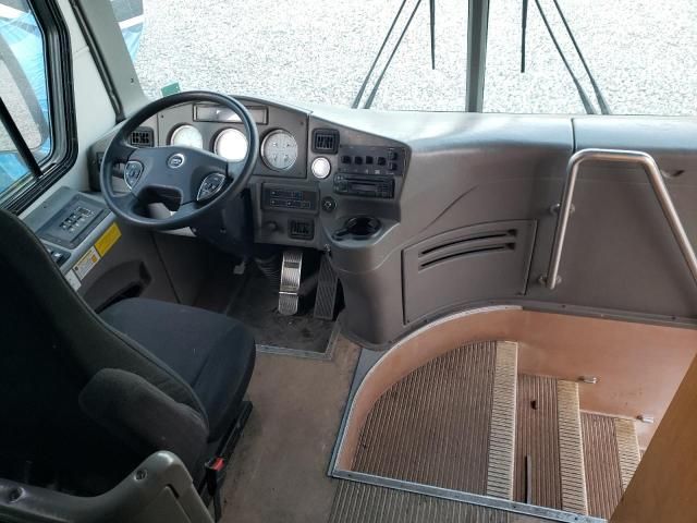 2007 Freightliner Chassis X Line Shuttle Bus