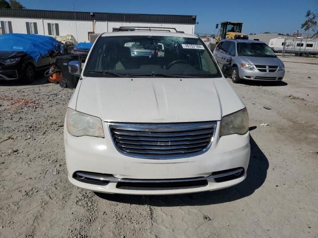 2012 Chrysler Town & Country Touring L