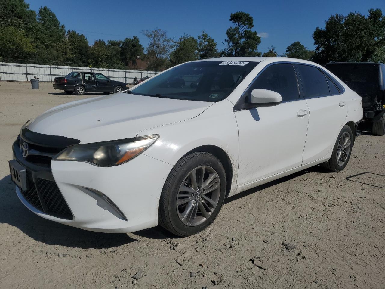 2016 Toyota Camry le