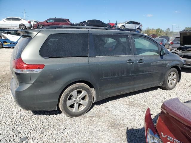 2012 Toyota Sienna LE