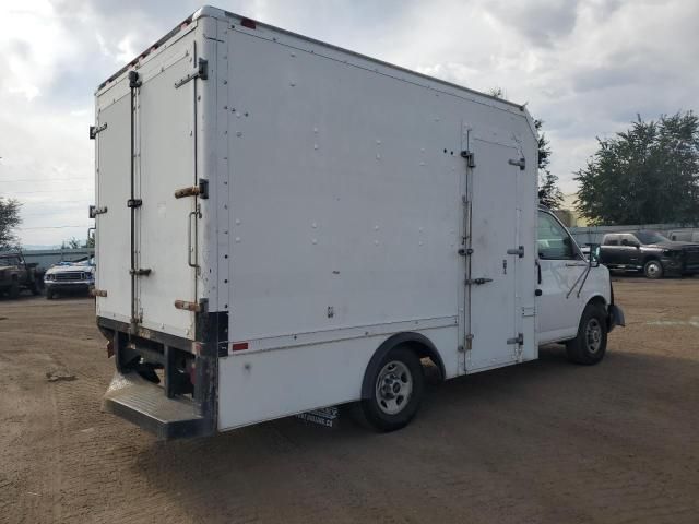 2005 GMC Savana Cutaway G3500