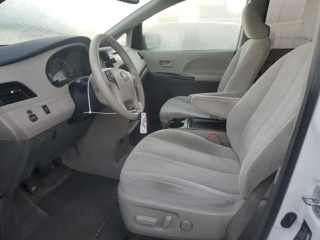 2013 Toyota Sienna LE