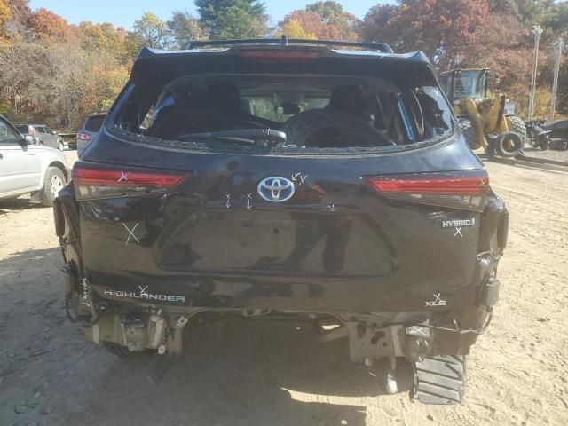 2022 Toyota Highlander Hybrid XLE