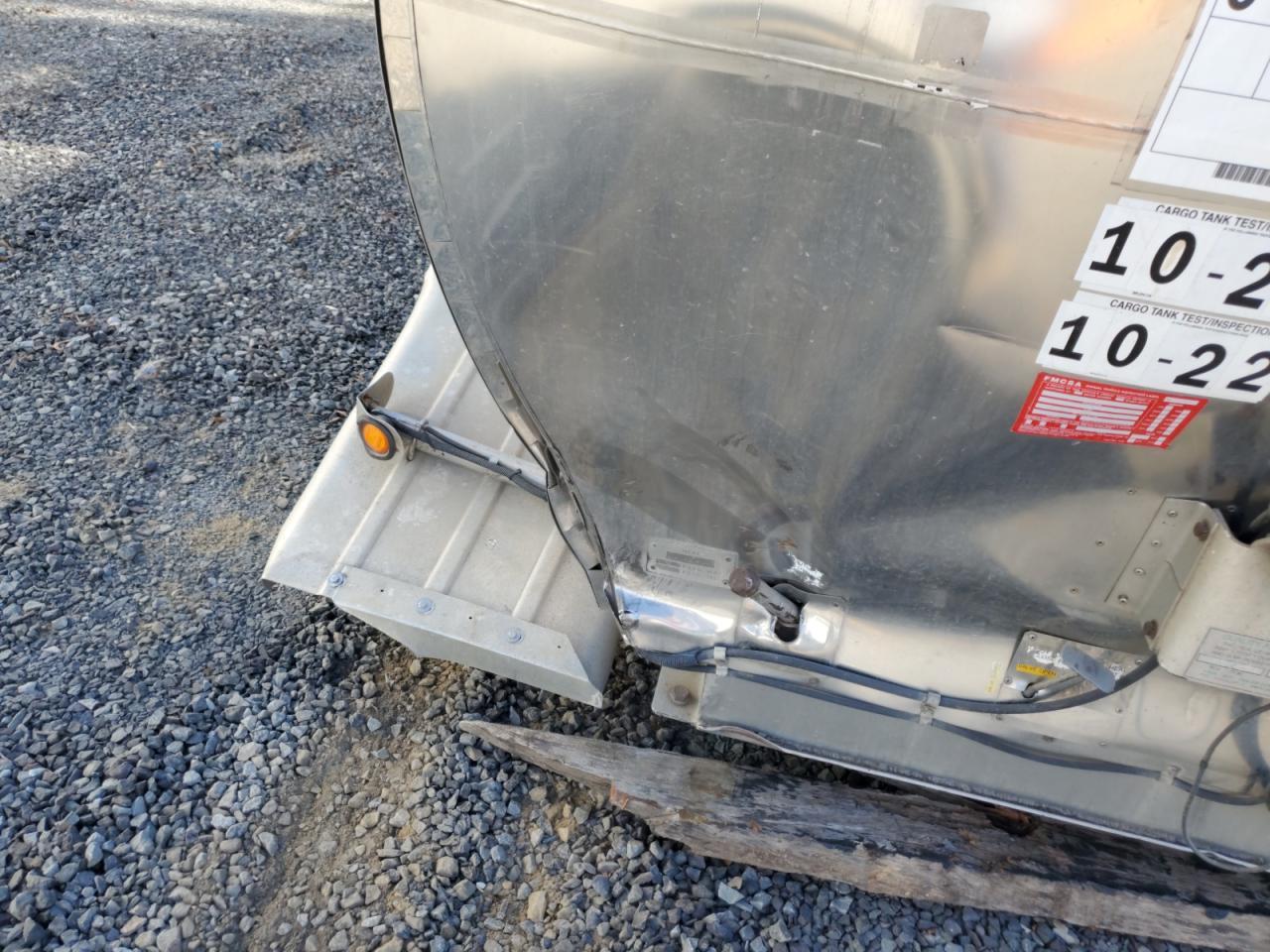 1990 Polar Tank Trailer