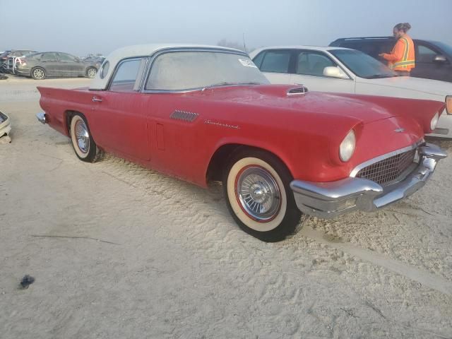 1957 Ford Thunderbird