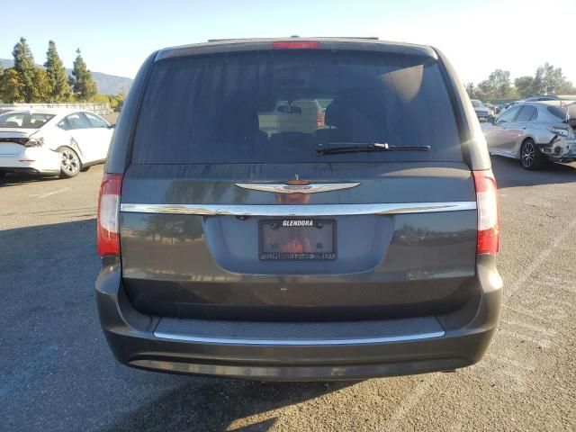 2012 Chrysler Town & Country Touring