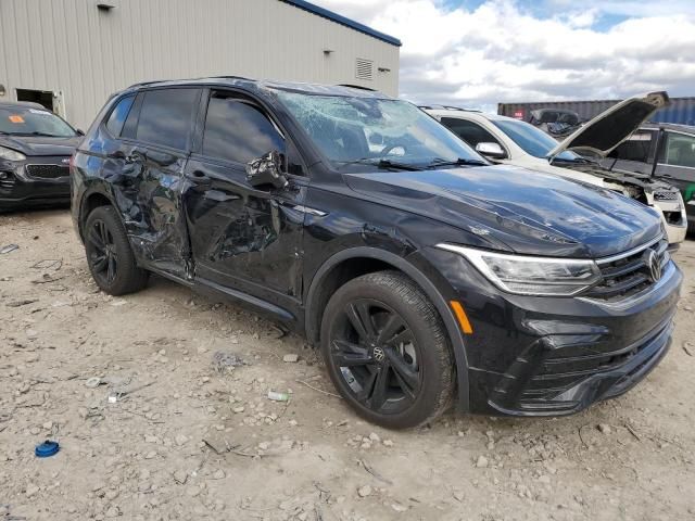 2024 Volkswagen Tiguan SE R-LINE Black