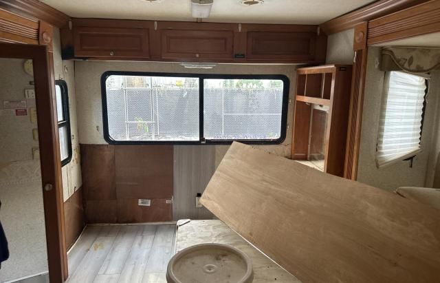 2004 Workhorse Custom Chassis Motorhome Chassis W24