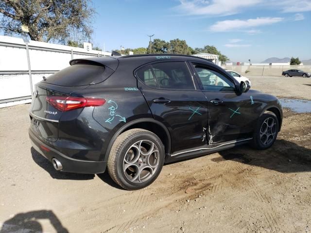 2018 Alfa Romeo Stelvio Sport