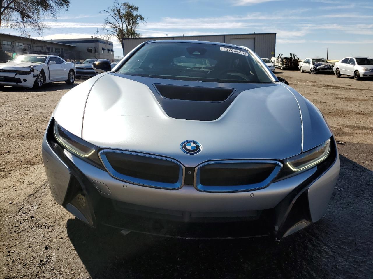 2015 BMW I8