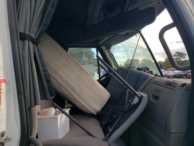 2011 Freightliner Cascadia 125