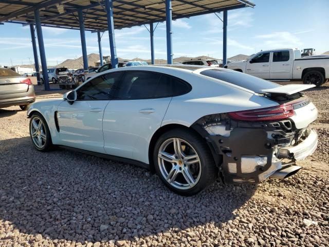 2018 Porsche Panamera 4