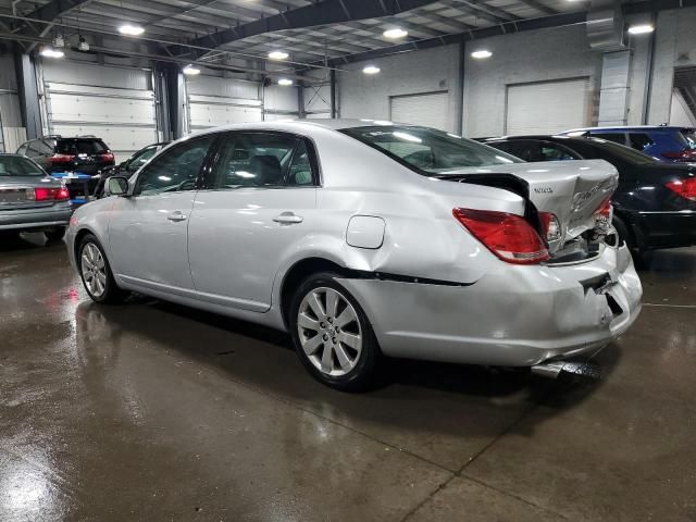 2005 Toyota Avalon XL