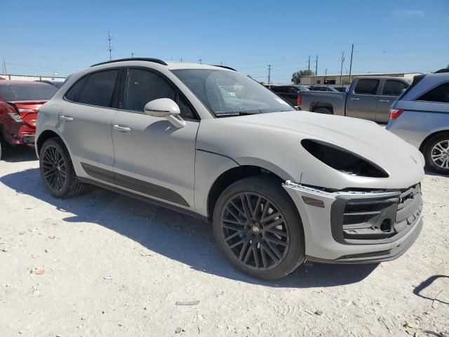 2022 Porsche Macan