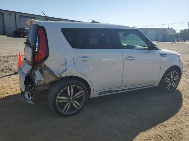 2016 KIA Soul +