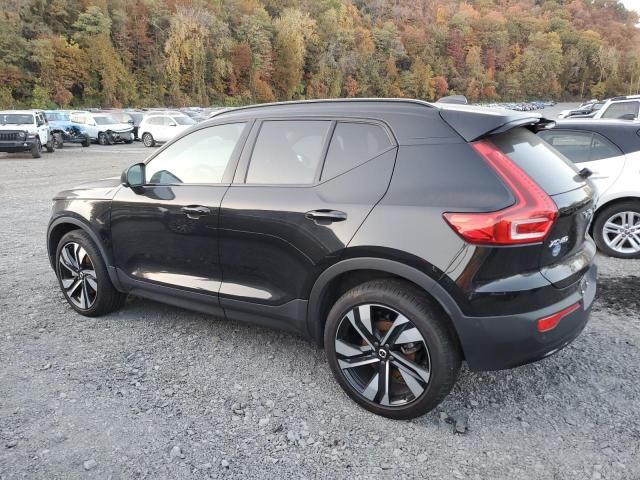 2024 Volvo XC40 Plus