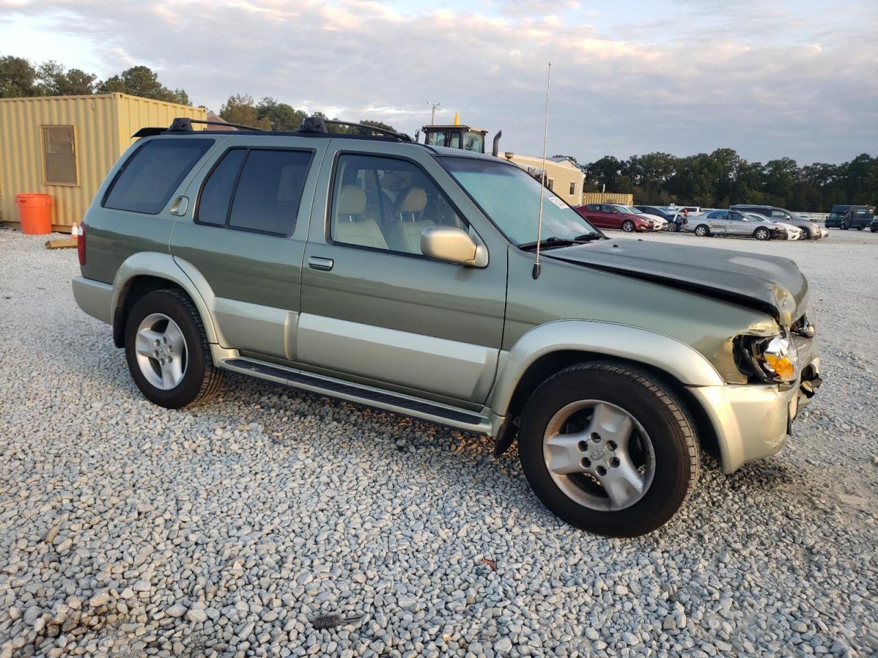 2003 Infiniti QX4