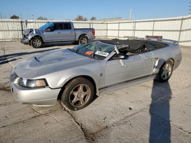 2004 Ford Mustang