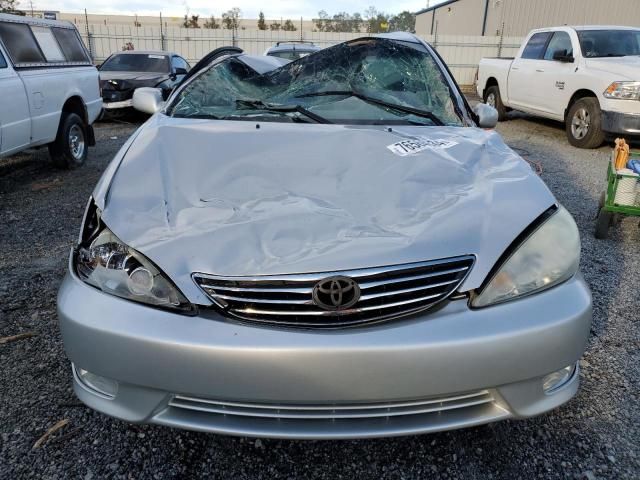 2005 Toyota Camry LE